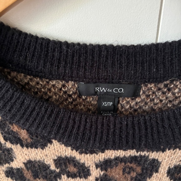 RW & Co Sweater - Picture 2 of 3